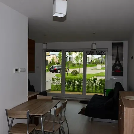 Apartament Rodzinny شقة أوسترونيه مورسكية
